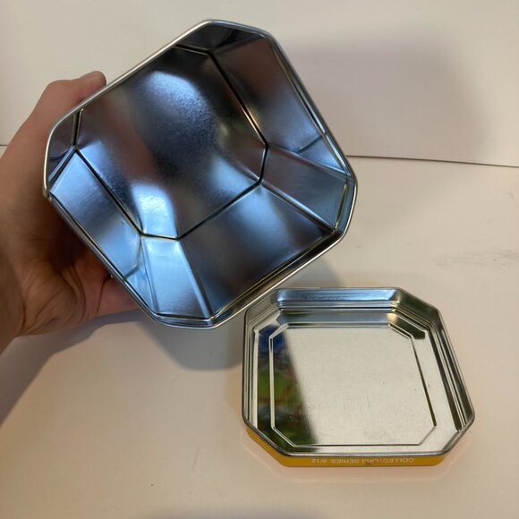 Vintage Disney Winnie The Pooh Friends Collectors Series Tin Empty 7/12 - Picture 5 of 8